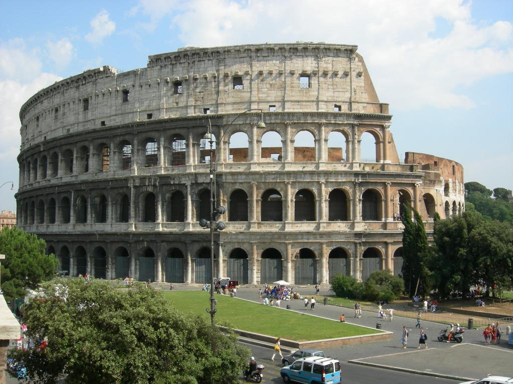 Bella Roma Domus Bed & Breakfast Exterior photo